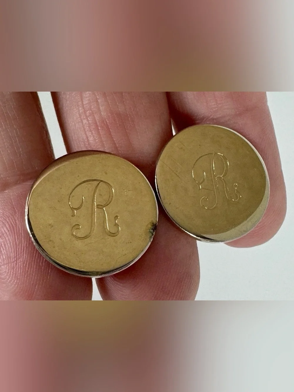 Gold Tone Engraved 'R' Round Men's Cufflinks Bullet Back Custom #1542